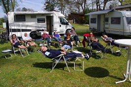 Siesta auf dem Campingplatz