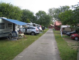 Strasse auf dem Campingplatz