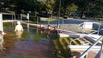 im Thermalwasser