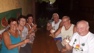 Abend in der Kistenbar