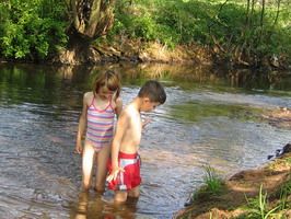 Wasserspass neben dem Platz